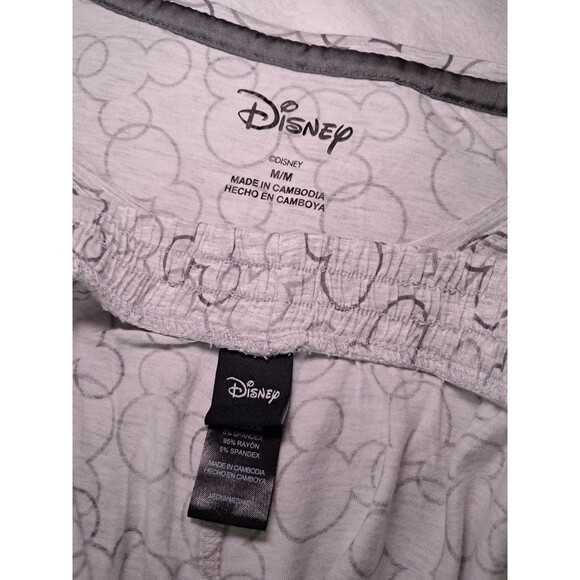 Disney Costco Mickey Mouse Womens Cozy Pajamas Shorts Set Pockets EUC Size M - Picture 2 of 12